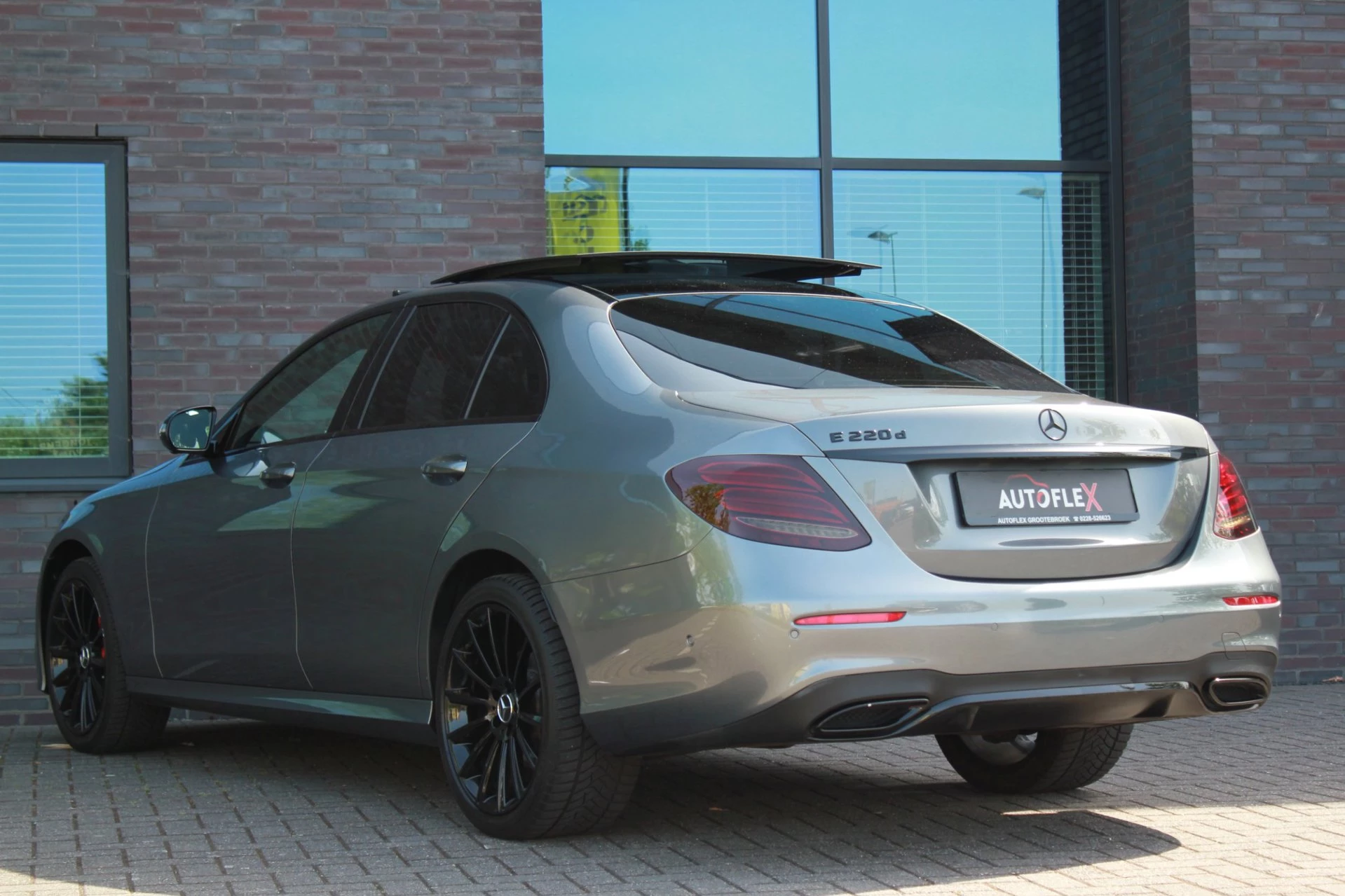 Hoofdafbeelding Mercedes-Benz E-Klasse