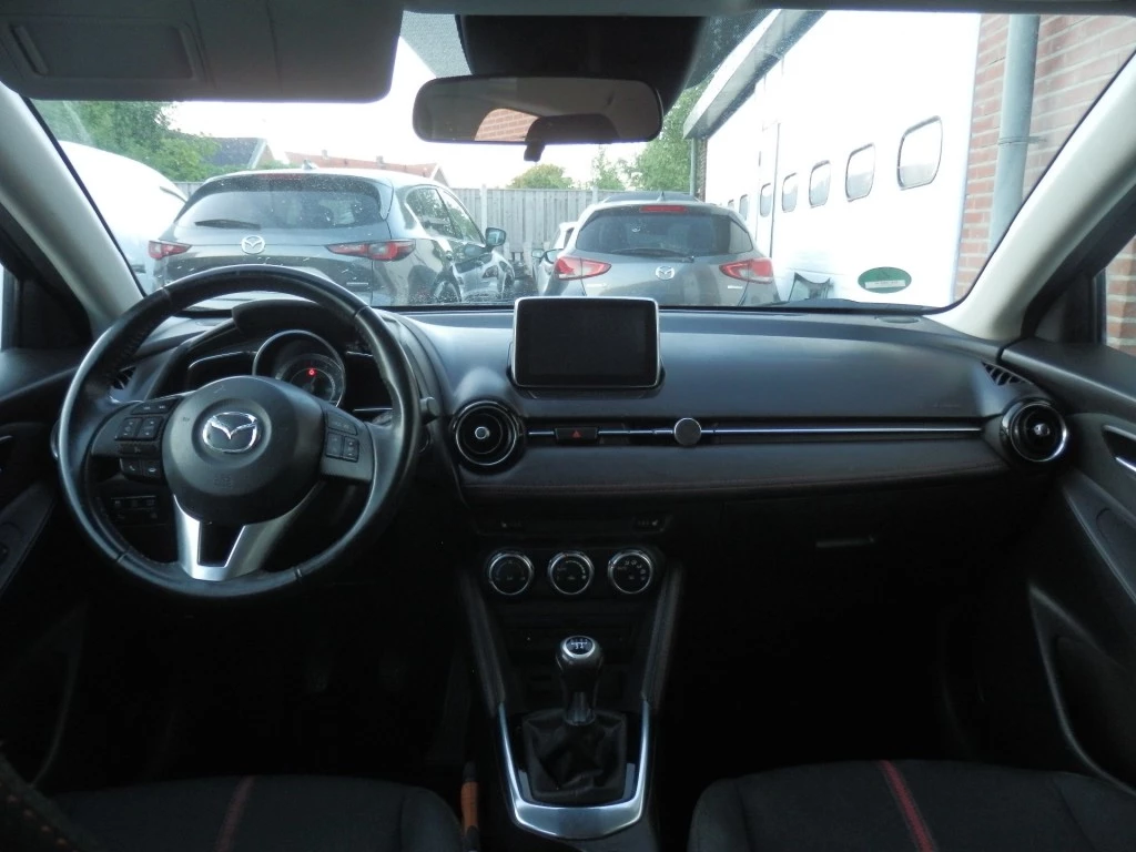 Hoofdafbeelding Mazda 2
