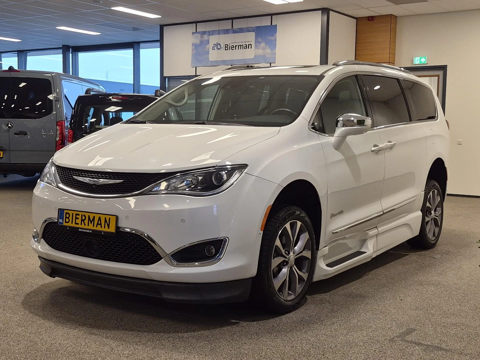 Hoofdafbeelding Chrysler Pacifica