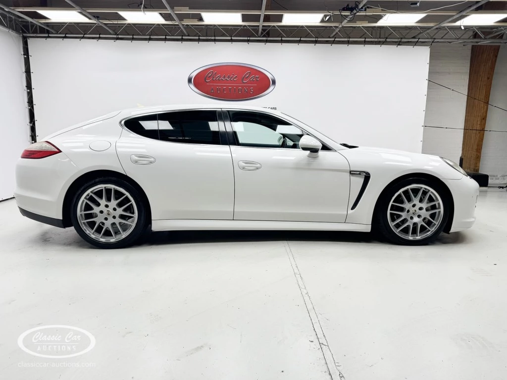 Hoofdafbeelding Porsche Panamera