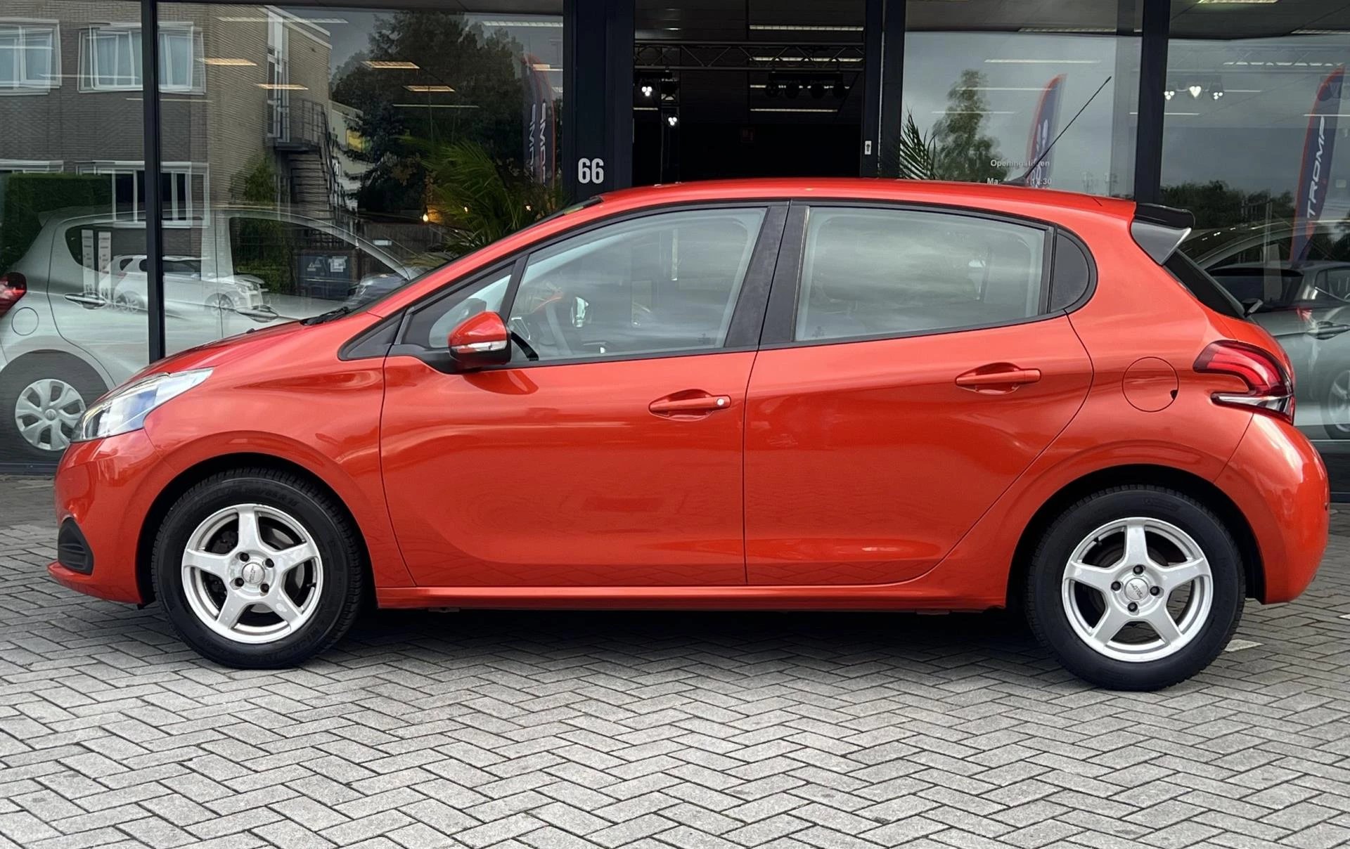 Hoofdafbeelding Peugeot 208