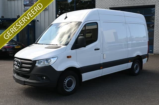 Mercedes-Benz Sprinter 319 CDI 3.0 V6 L2H2 3500 kg Trekhaak, Geveerde stoelen, MBUX navigatie en camera