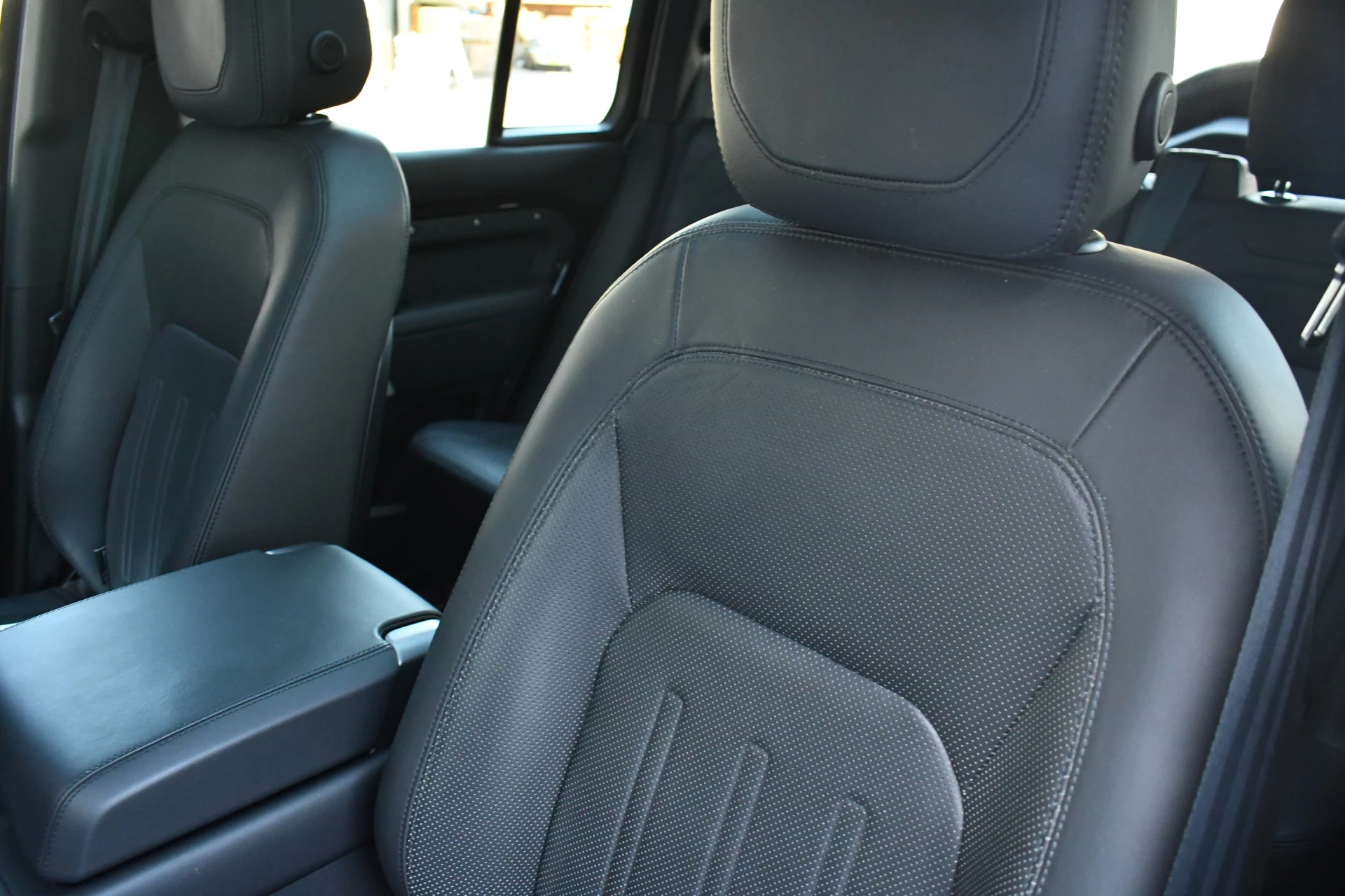 Hoofdafbeelding Land Rover Defender