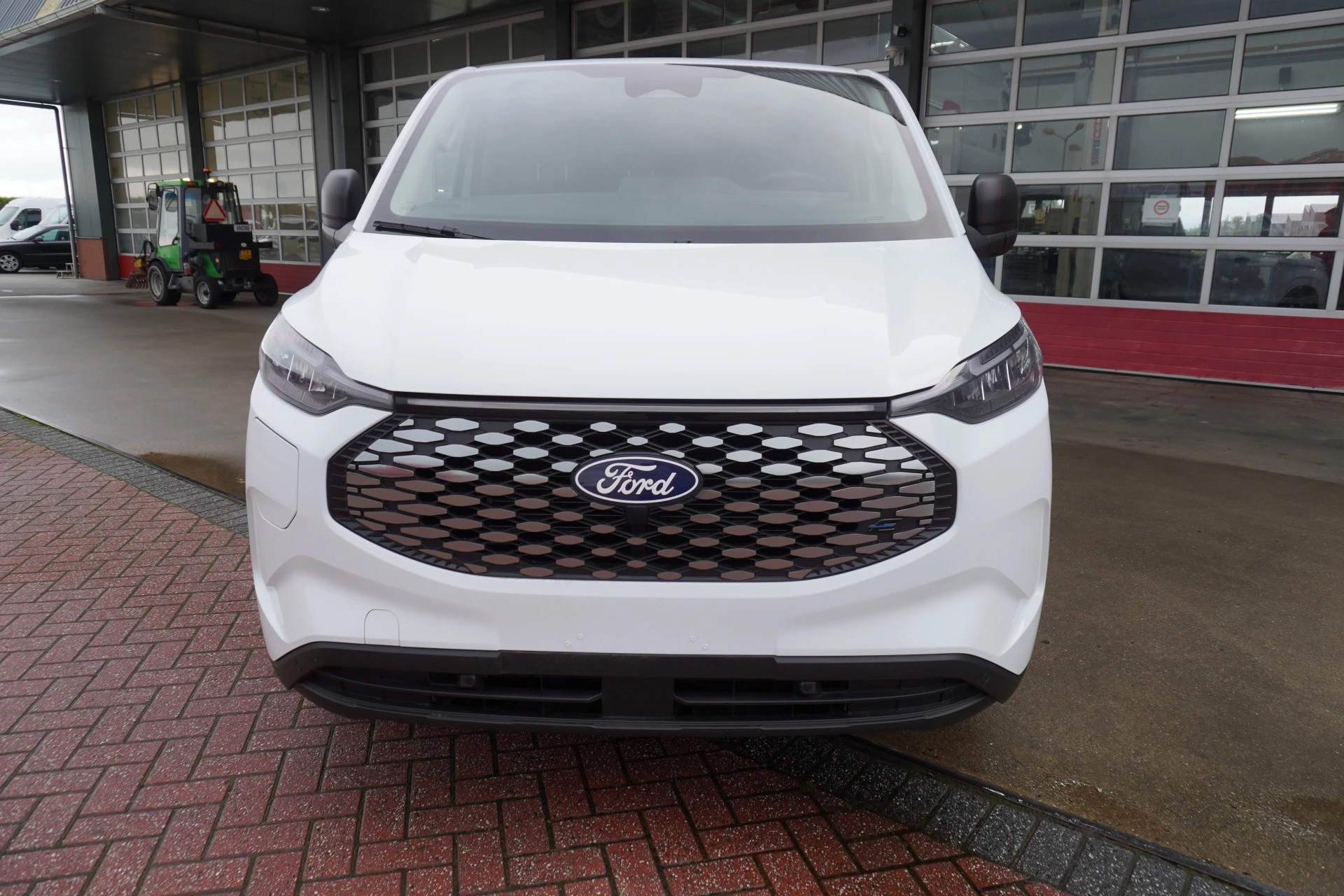 Hoofdafbeelding Ford E-Transit Custom