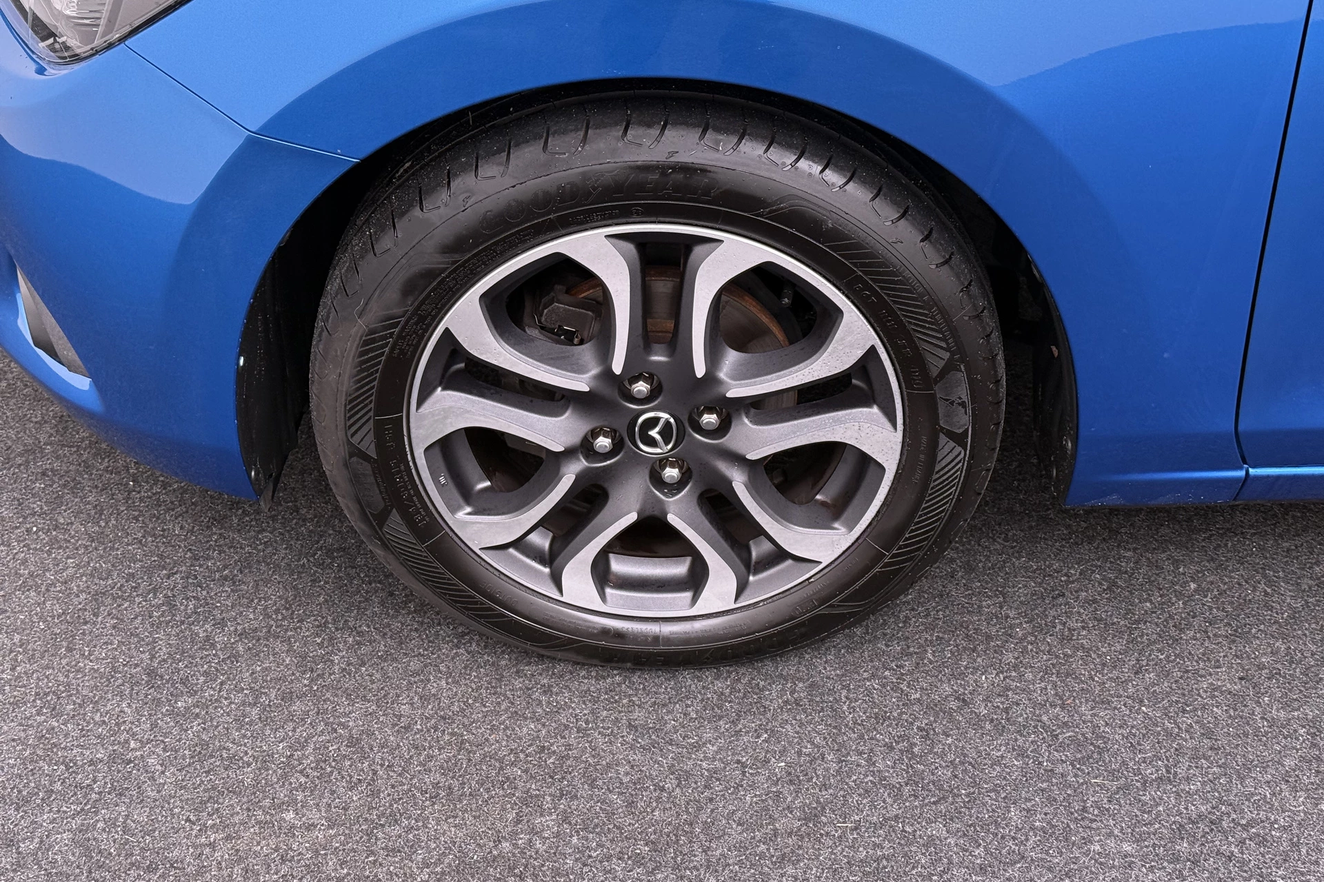 Hoofdafbeelding Mazda 2