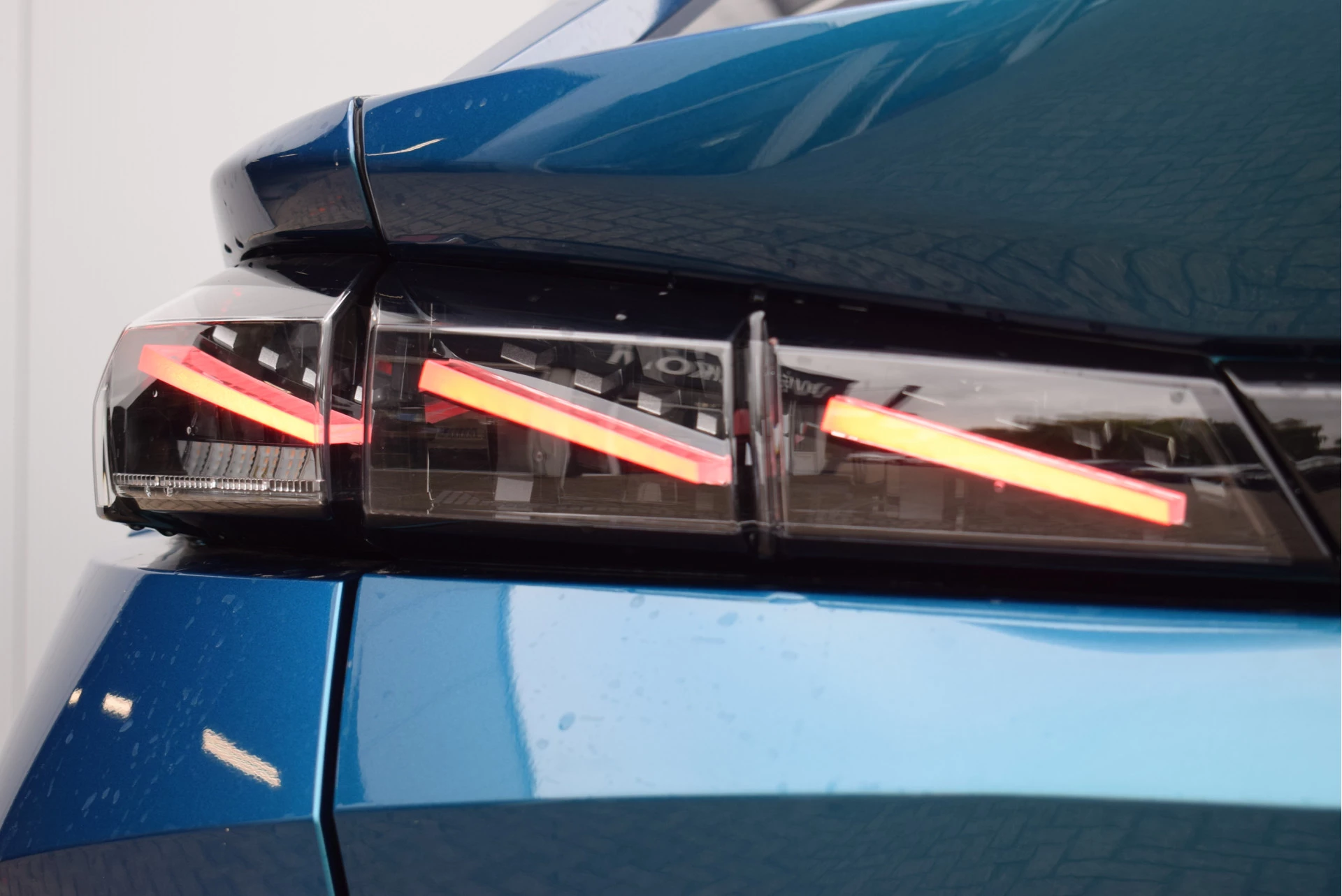 Hoofdafbeelding Peugeot 408