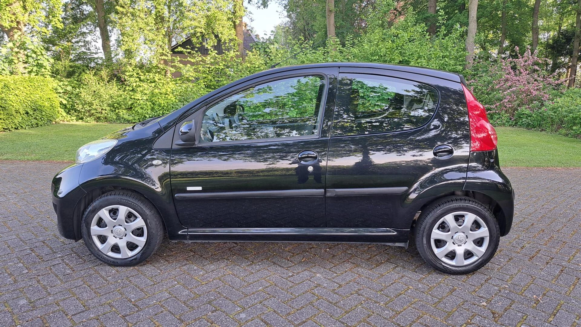 Hoofdafbeelding Peugeot 107