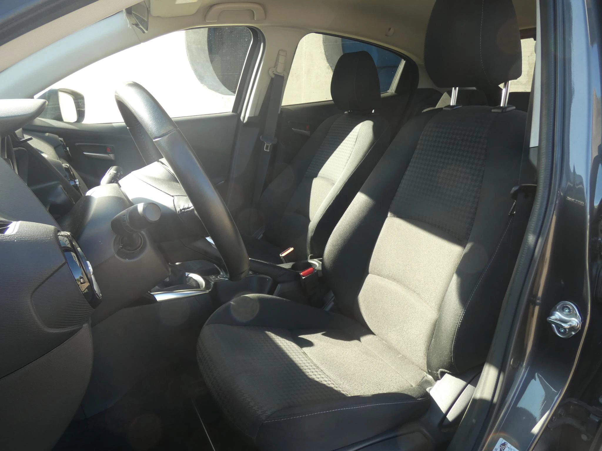 Hoofdafbeelding Mazda 2