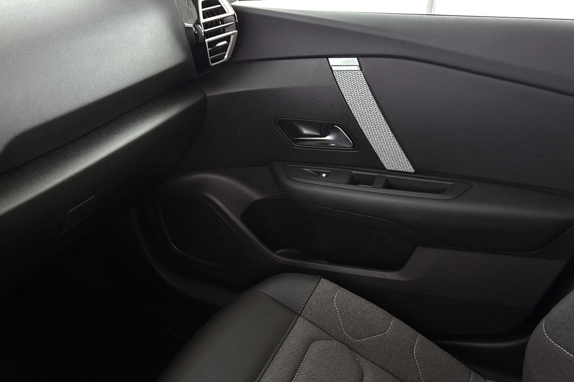 Hoofdafbeelding Citroën ë-C4