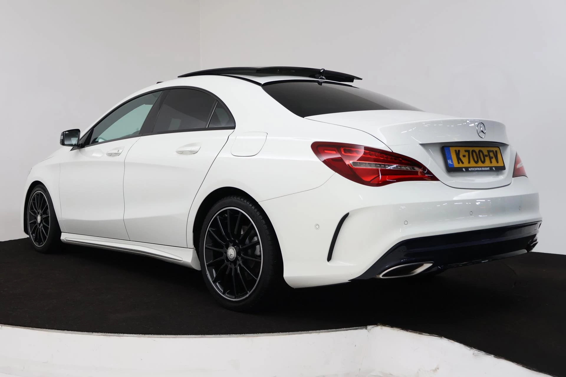 Hoofdafbeelding Mercedes-Benz CLA