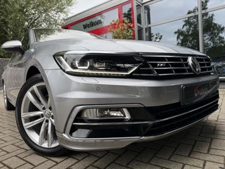 Hoofdafbeelding Volkswagen Passat Volkswagen Passat Variant 1.4 TSI ACT 150PK AUT. *!* R-LINE *!* PANORAMADAK/ CAMERA/ NAVI/ 18 INCH/ LED *!*