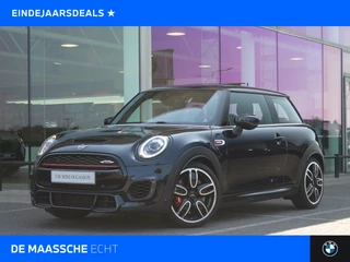 MINI Cooper Hatchback John Works Chili Automaat / Panoramadak / Achteruitrijcamera / Adaptieve LED / Active Cruise Control / Comfort Access / Head-Up / Adaptief onderstel