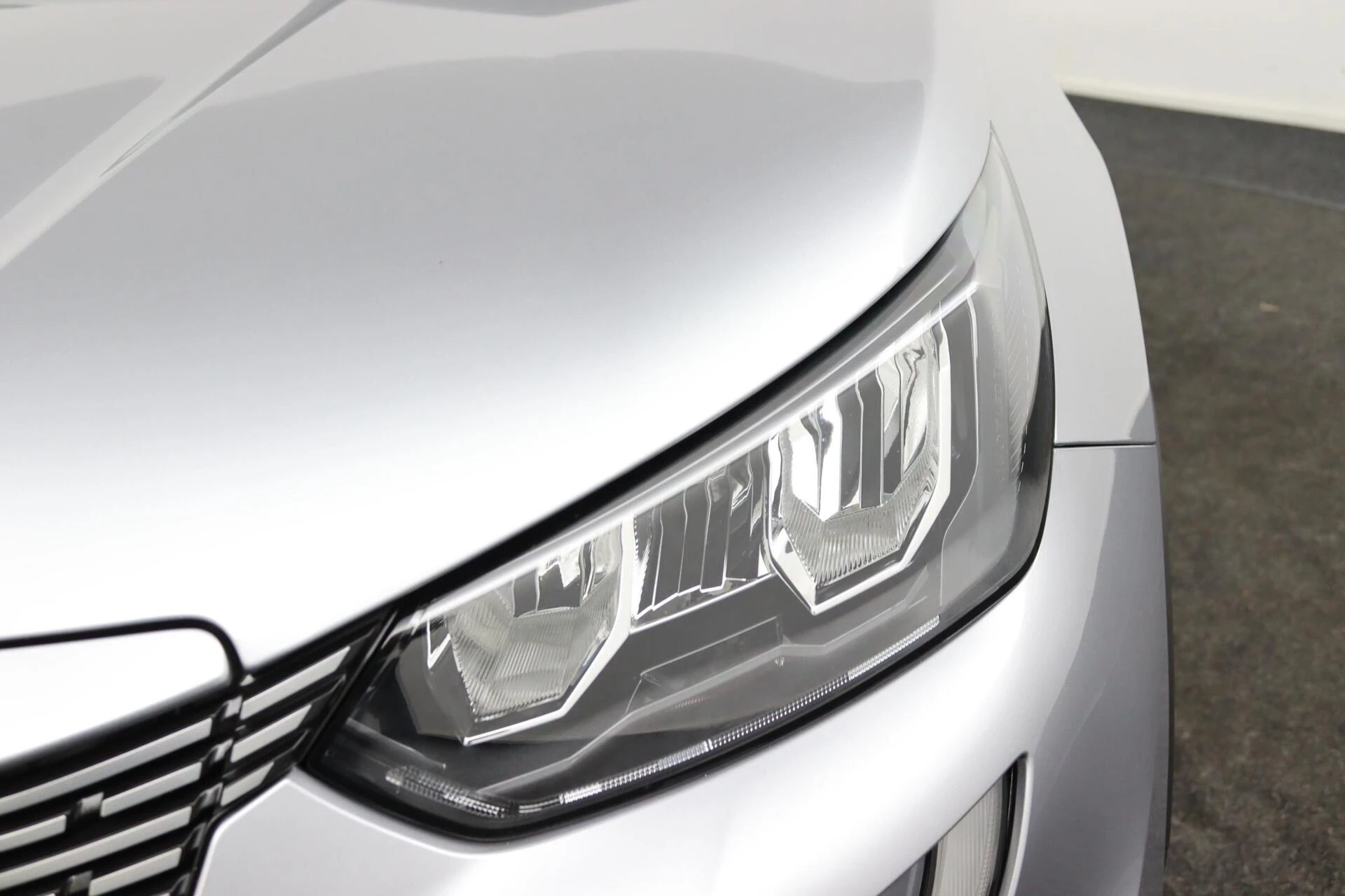 Hoofdafbeelding Peugeot e-2008