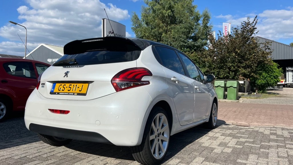 Hoofdafbeelding Peugeot 208
