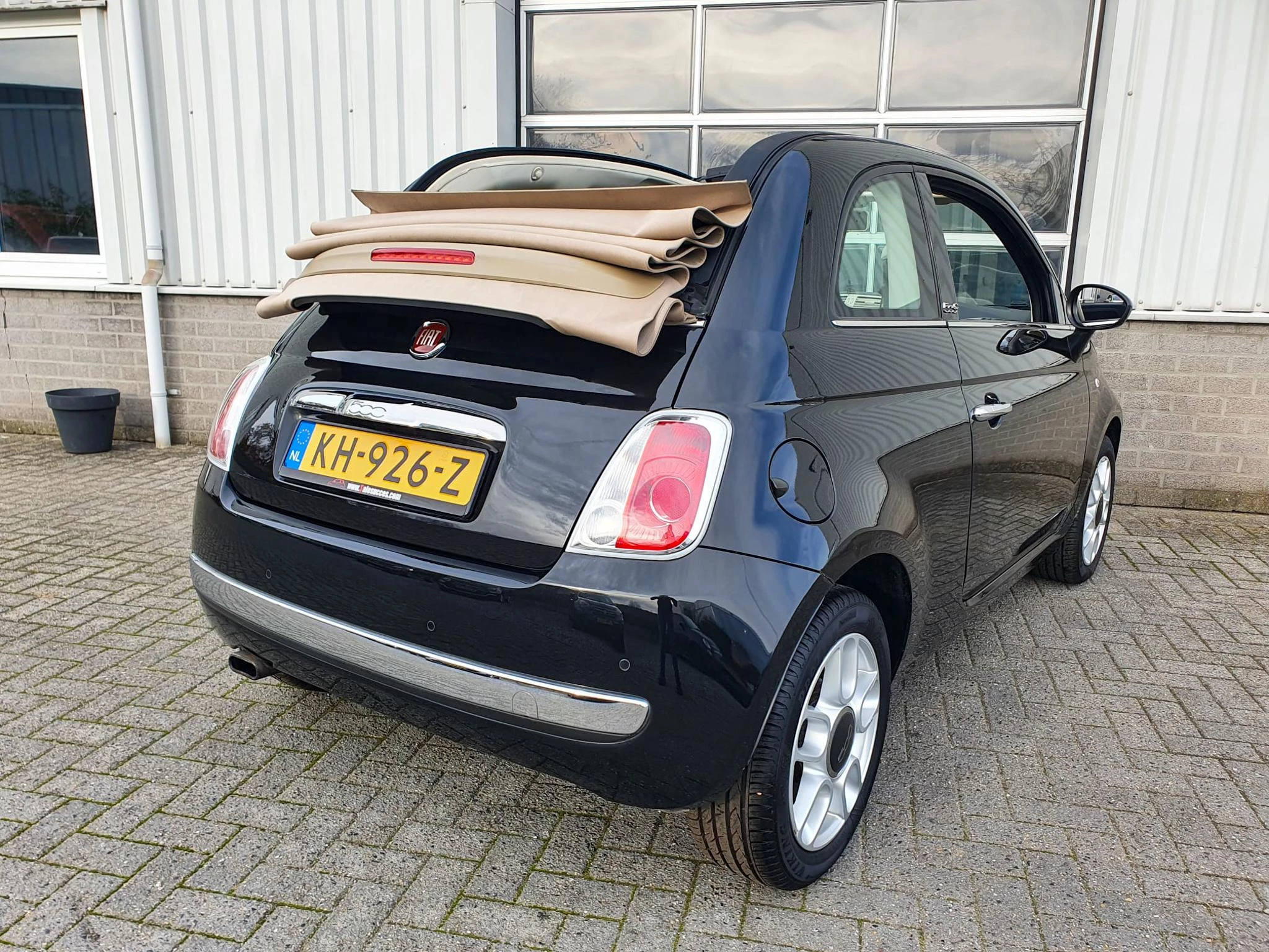 Hoofdafbeelding Fiat 500C