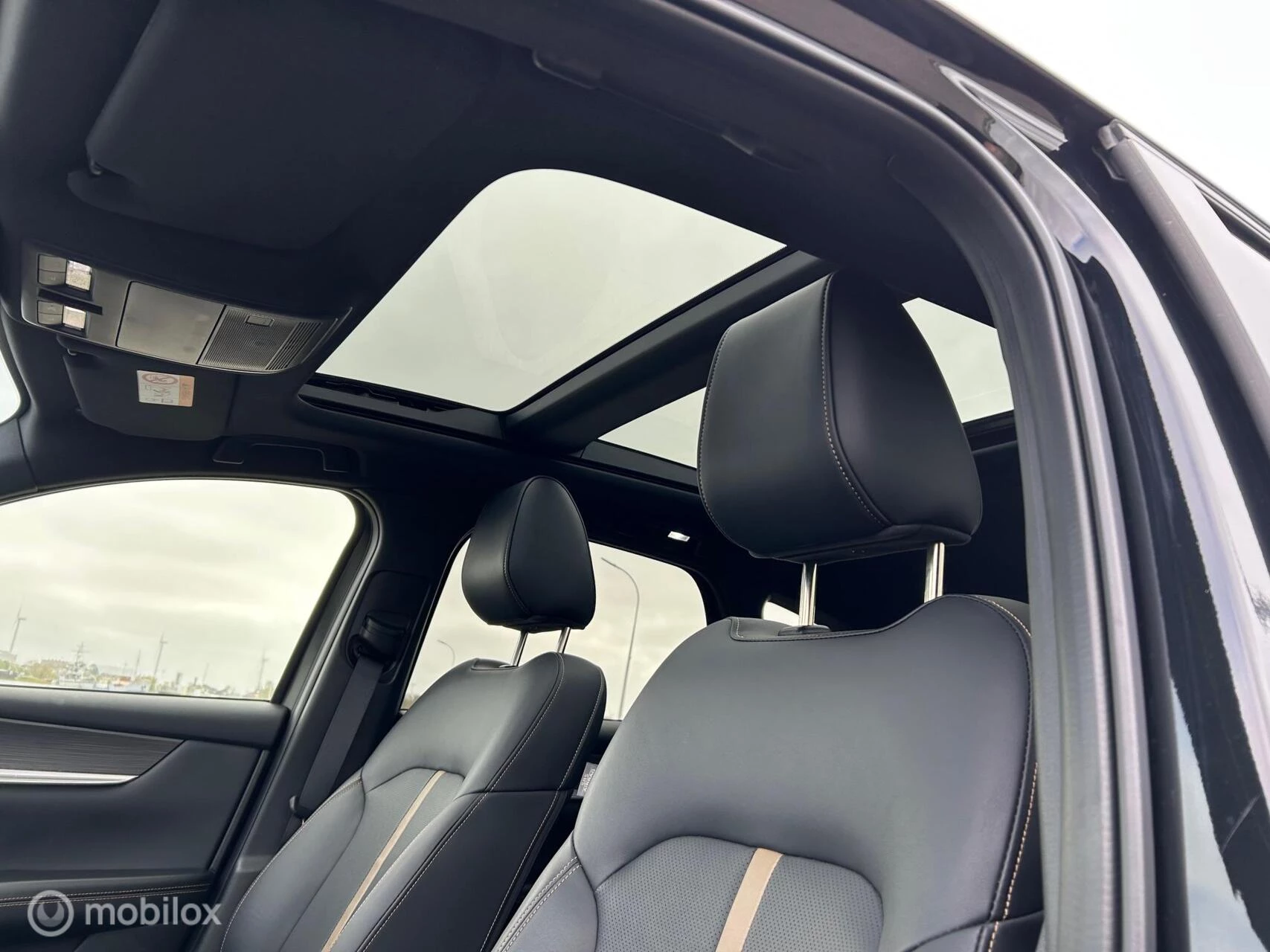 Hoofdafbeelding Mazda CX-60