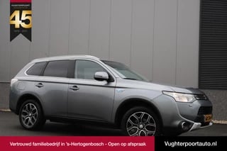 Hoofdafbeelding Mitsubishi Outlander Mitsubishi Outlander 2.0 PHEV 4WD Instyle X-Line/ Sunroof/Trekhaak/Leder/Cruise/18"