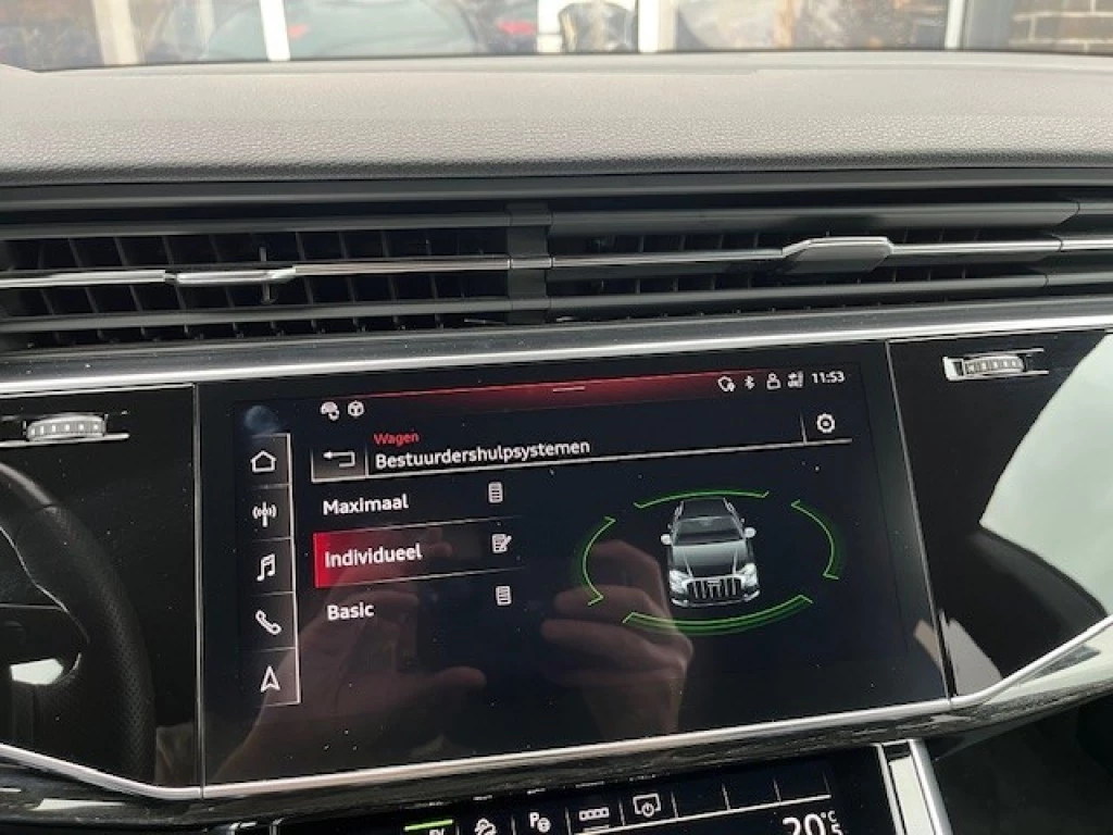 Hoofdafbeelding Audi Q8