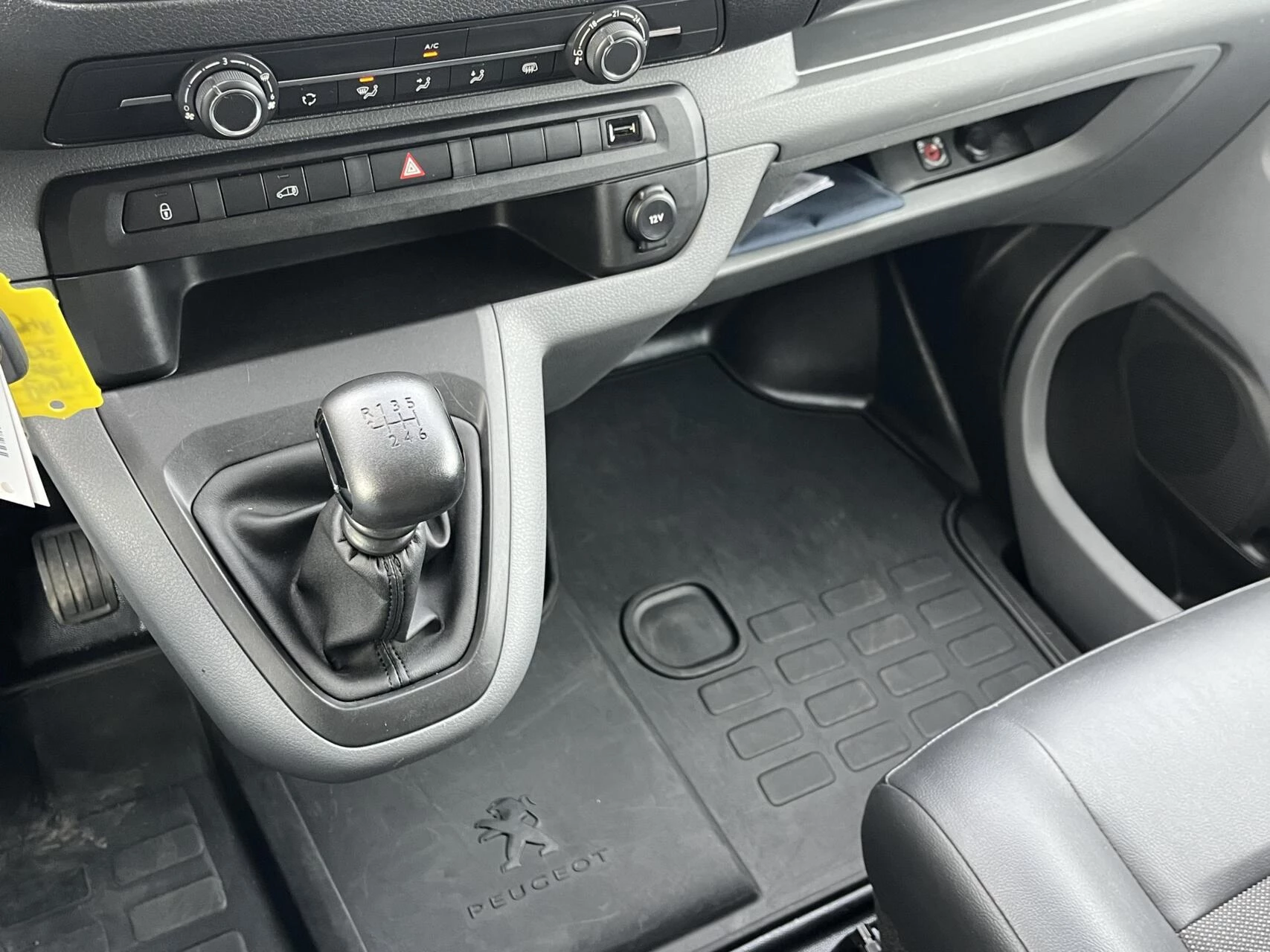 Hoofdafbeelding Peugeot Expert