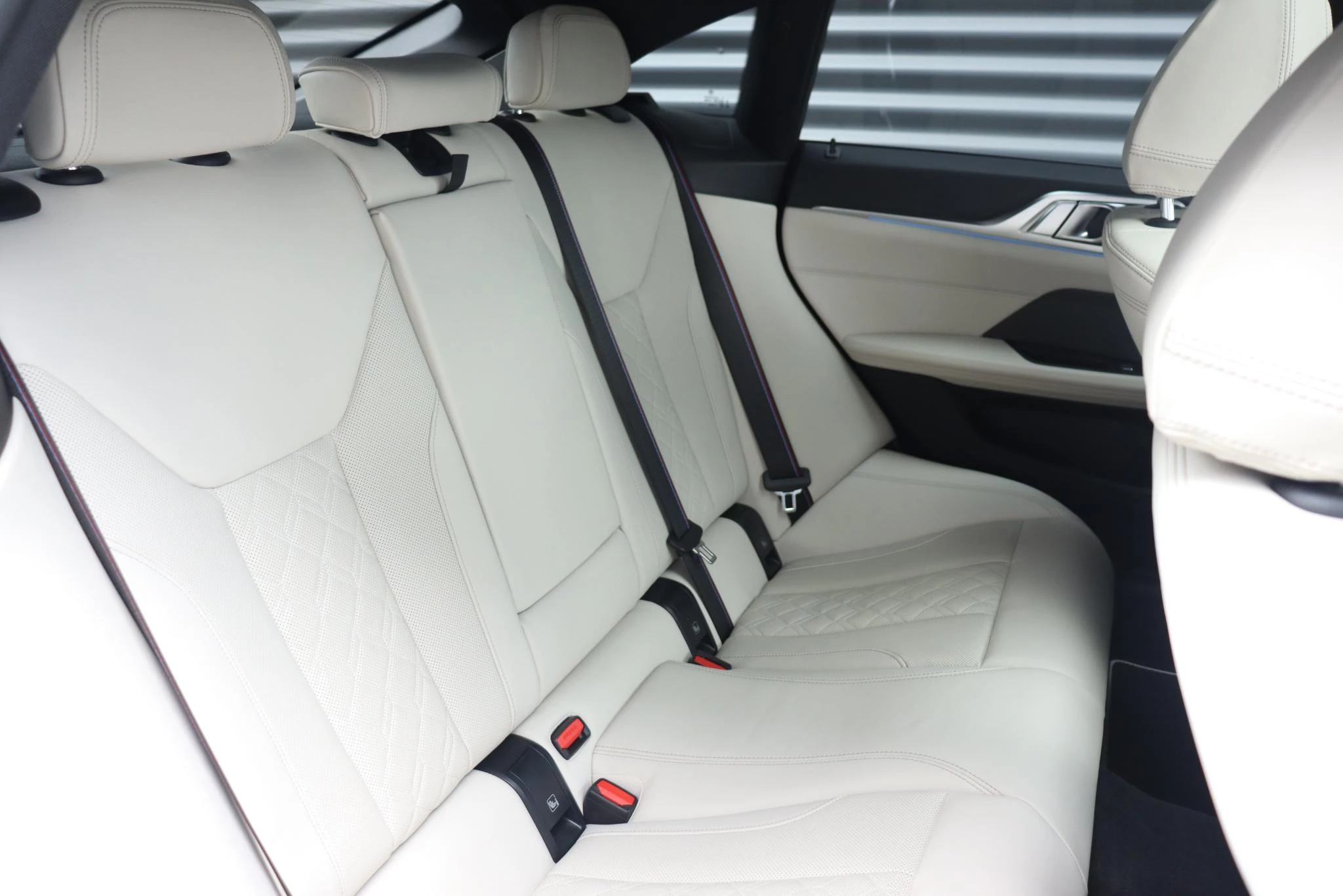Hoofdafbeelding BMW i4