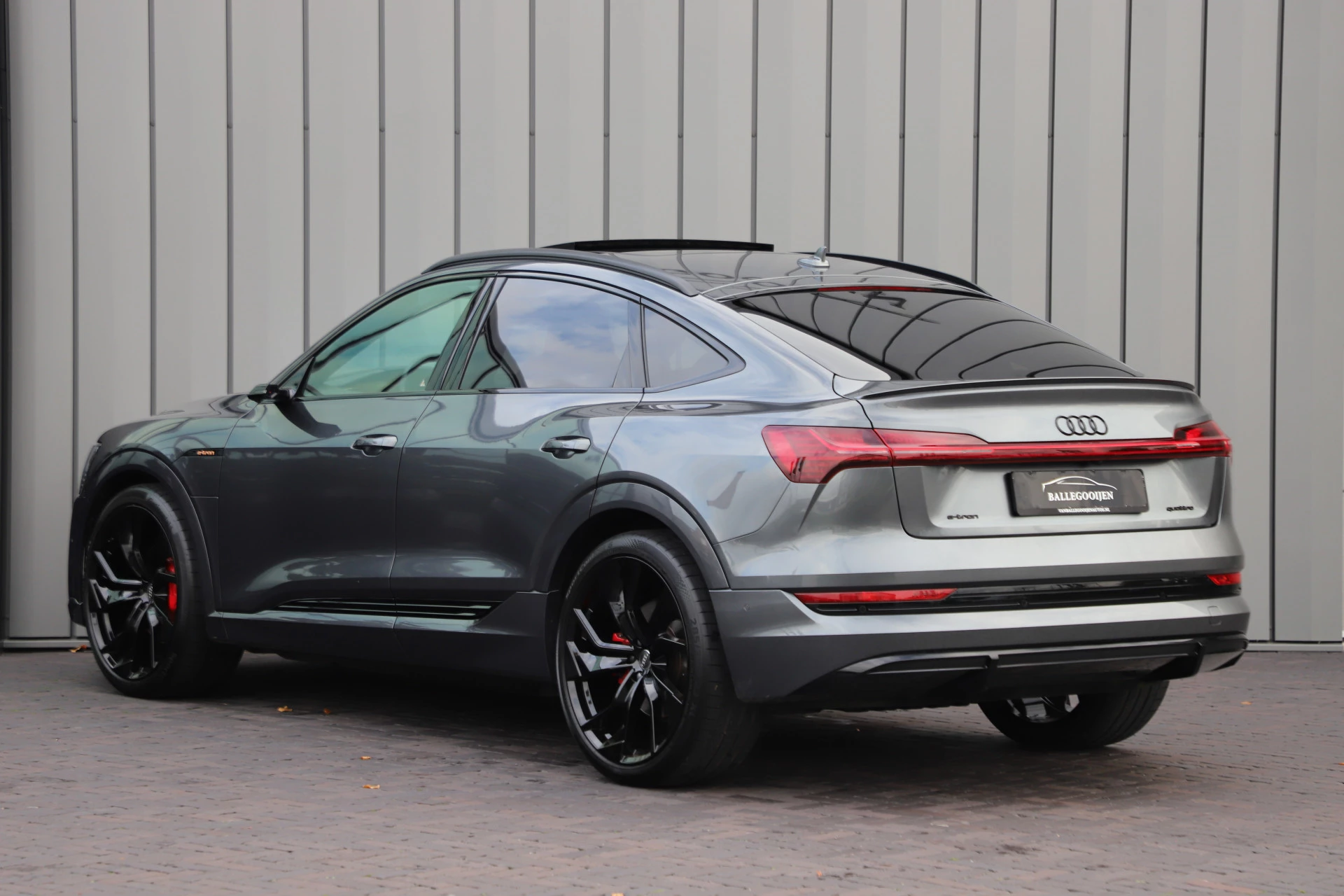 Hoofdafbeelding Audi e-tron