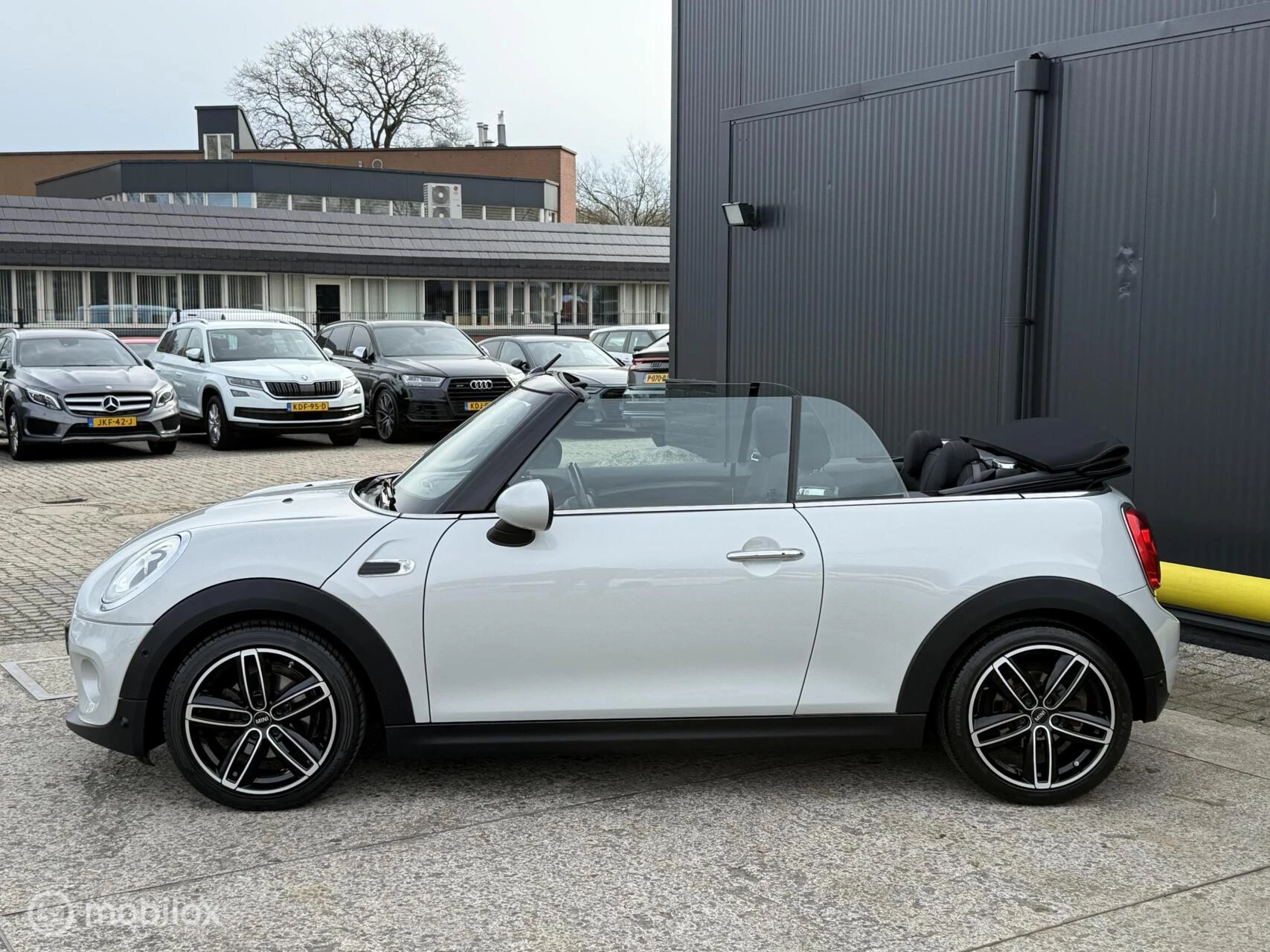 Hoofdafbeelding MINI Cooper Cabrio