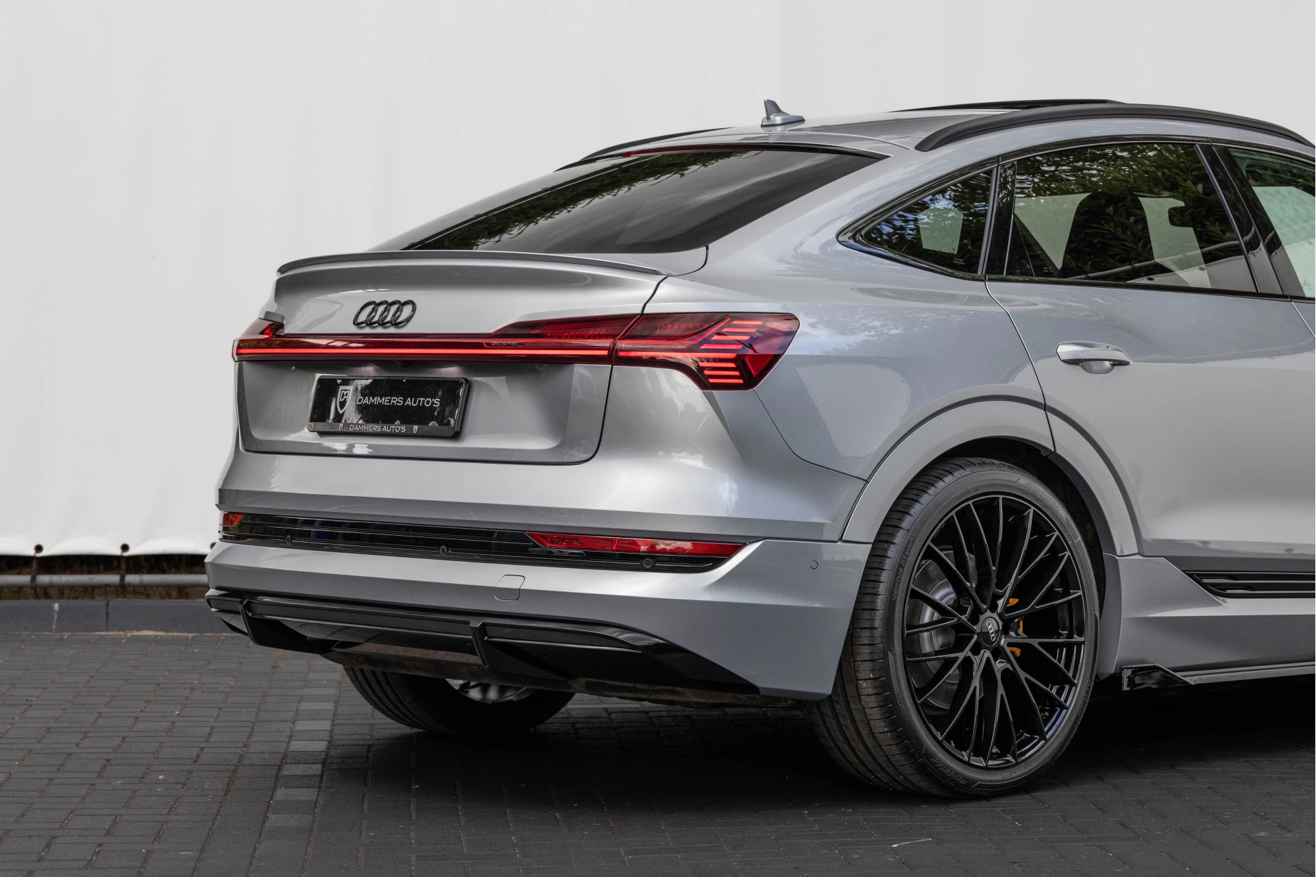 Hoofdafbeelding Audi e-tron