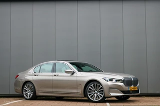 BMW 7-serie 745e High Executive | Glascoating | Nappa Cognac | Panoramadak | Leder interieurdelen.