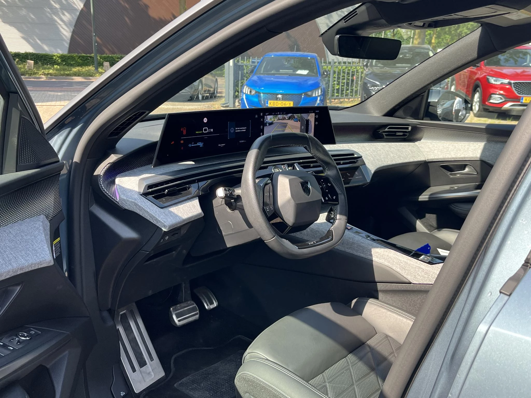 Hoofdafbeelding Peugeot e-5008