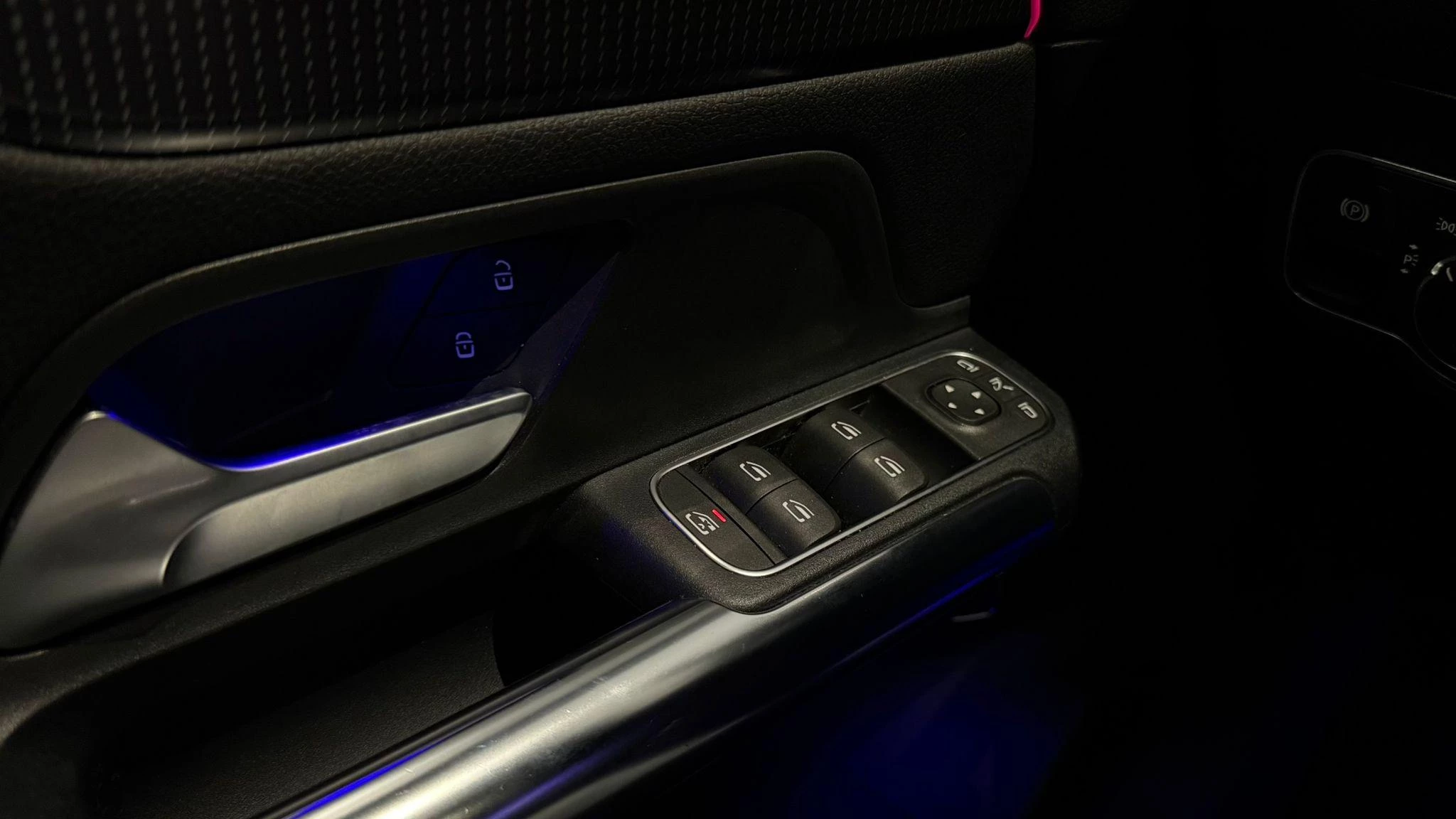 Hoofdafbeelding Mercedes-Benz EQA