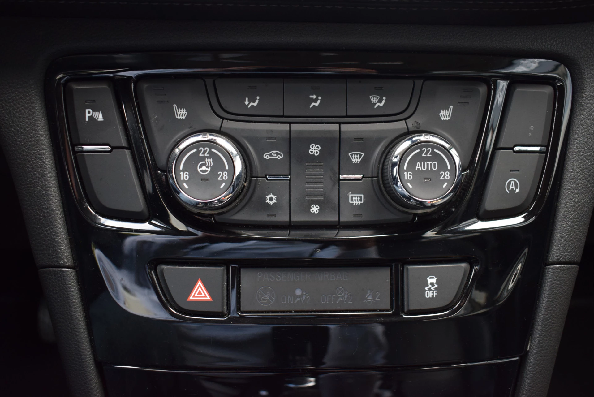 Hoofdafbeelding Opel Mokka X