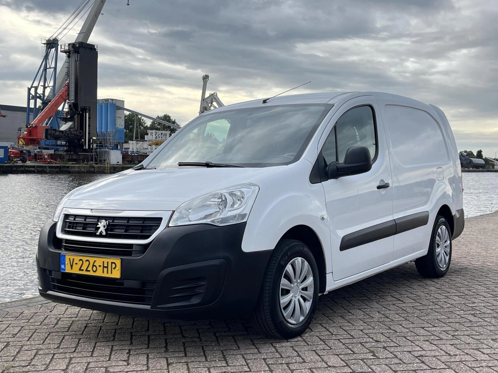 Hoofdafbeelding Peugeot Partner