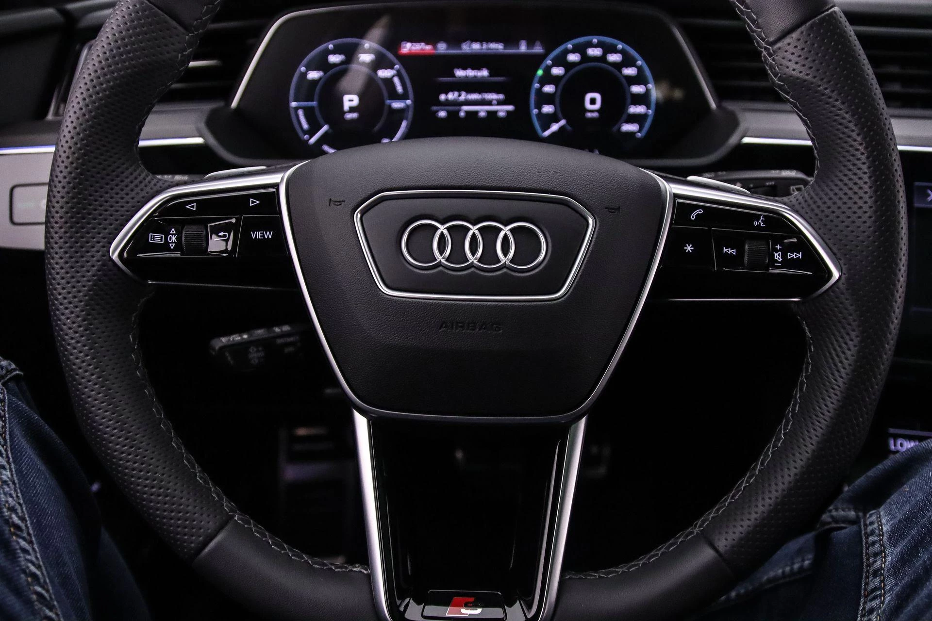 Hoofdafbeelding Audi Q8 e-tron