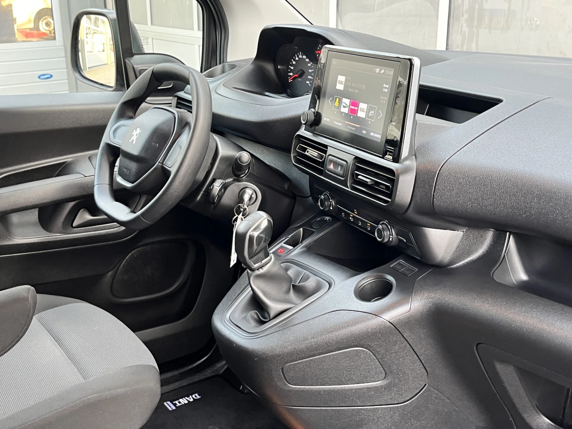 Hoofdafbeelding Peugeot Partner
