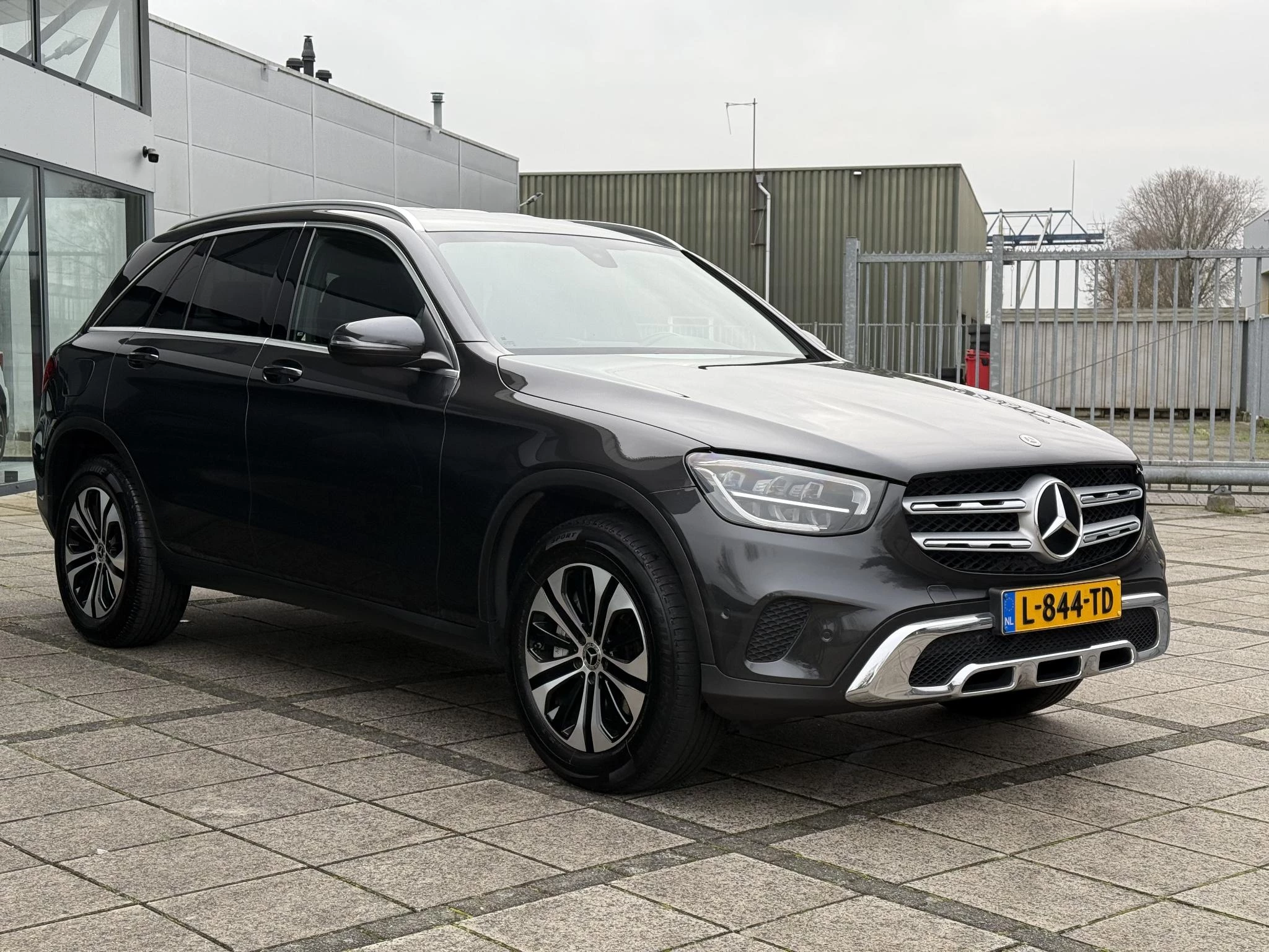 Hoofdafbeelding Mercedes-Benz GLC