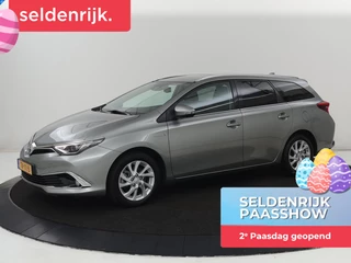 Toyota Auris 1.8 Hybrid Executive | 1e eigenaar |  Stoelverwarming | Camera | Keyless | Navigatie | Climate control | Cruise control | Parkeerhulp | Bluetooth