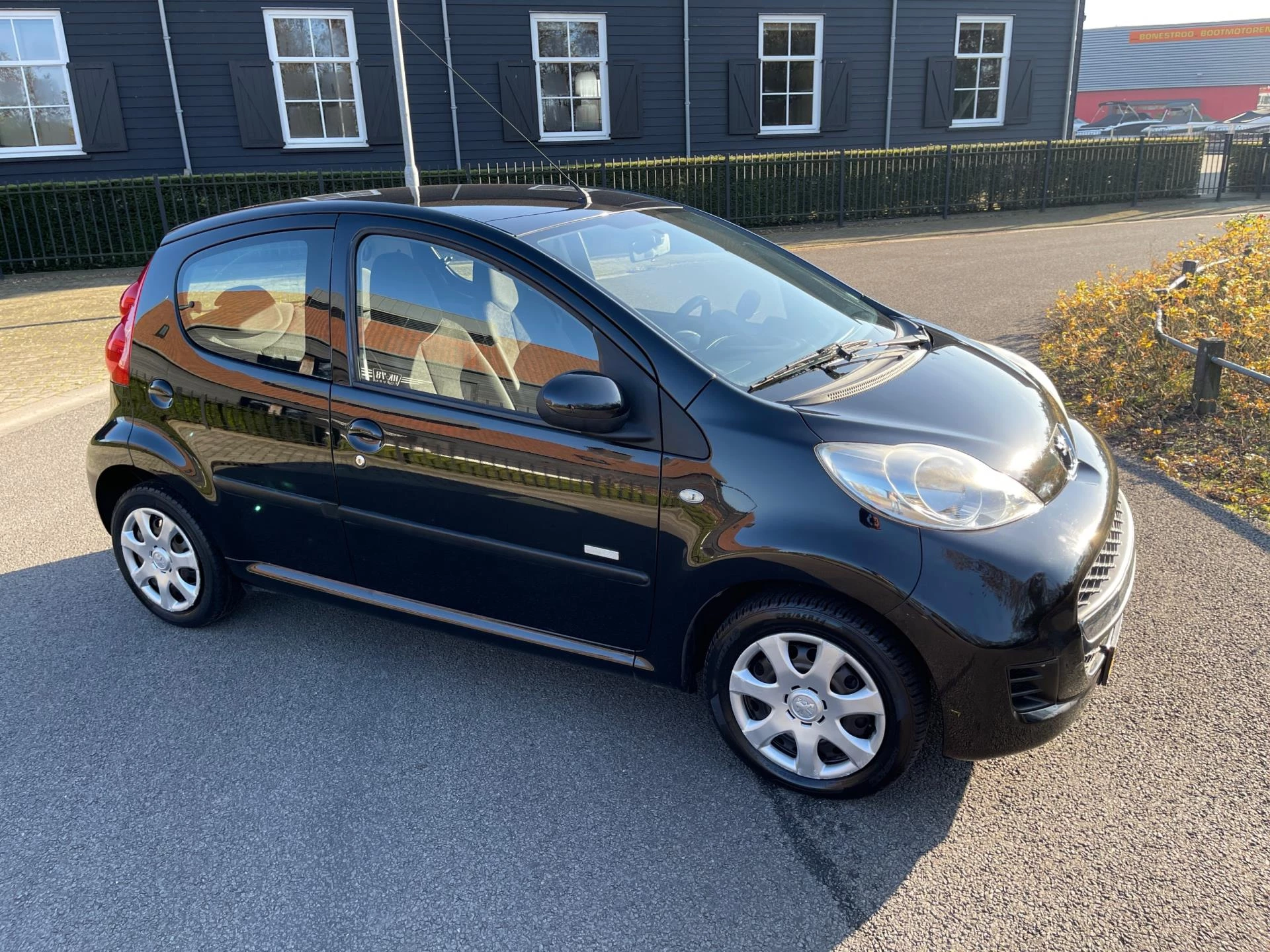 Hoofdafbeelding Peugeot 107