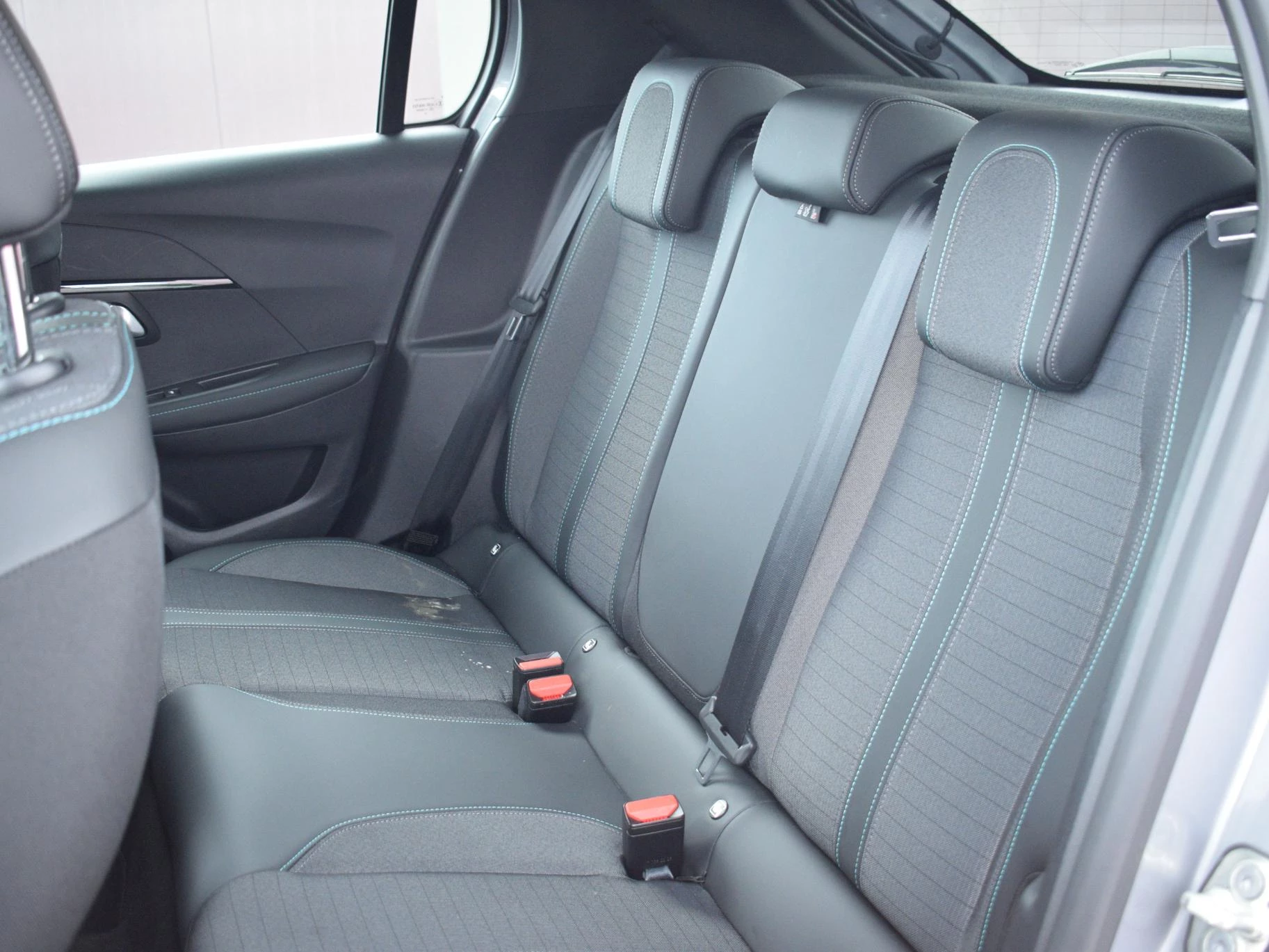 Hoofdafbeelding Peugeot e-208