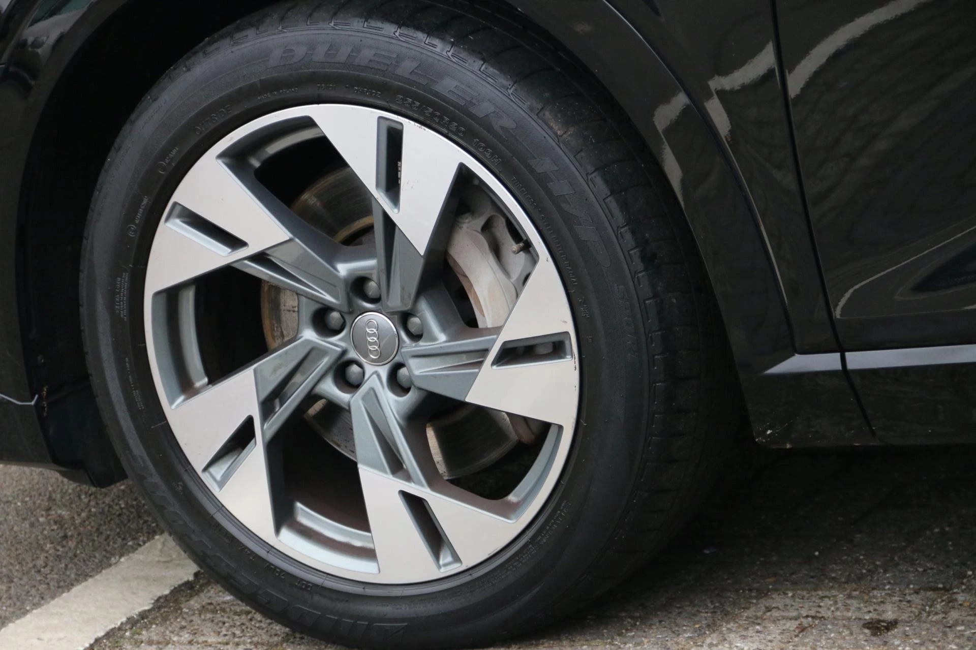 Hoofdafbeelding Audi e-tron