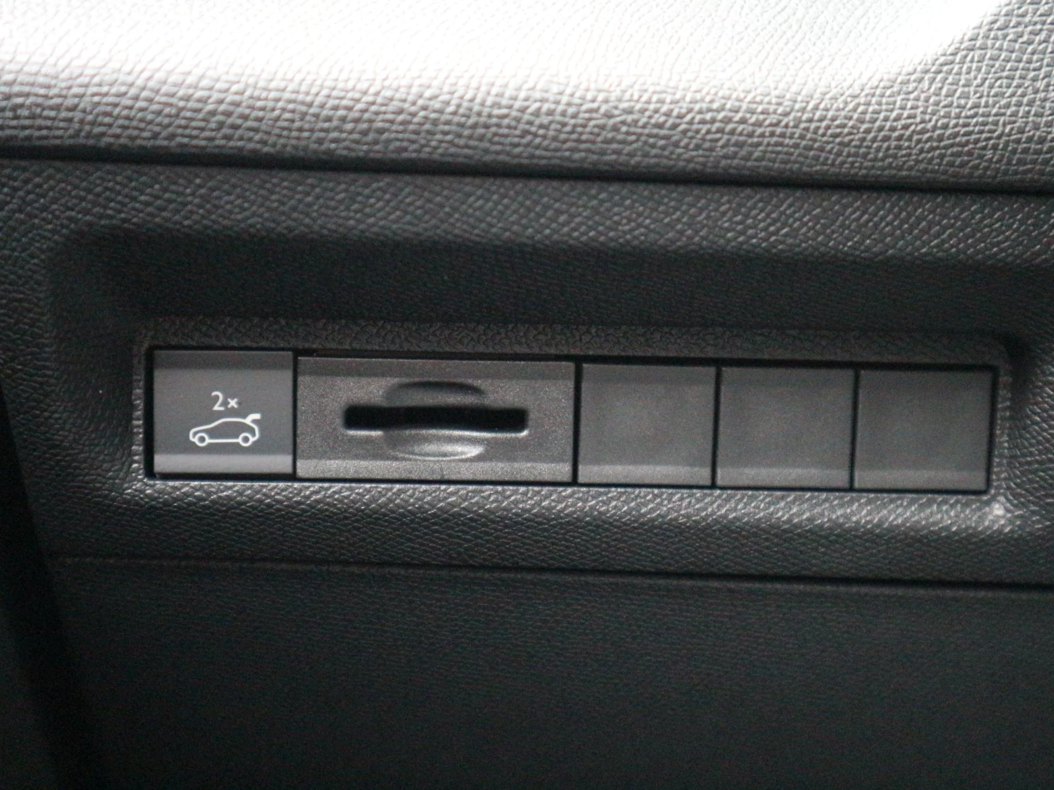Hoofdafbeelding Peugeot 408