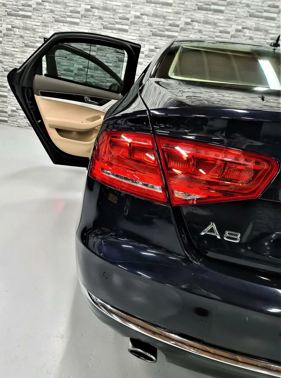 Hoofdafbeelding Audi A8