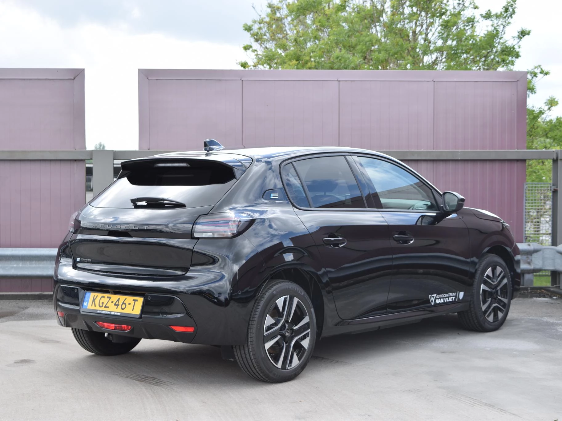 Hoofdafbeelding Peugeot e-208