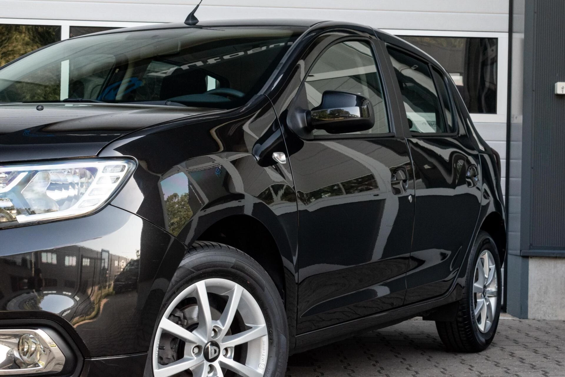 Hoofdafbeelding Dacia Sandero