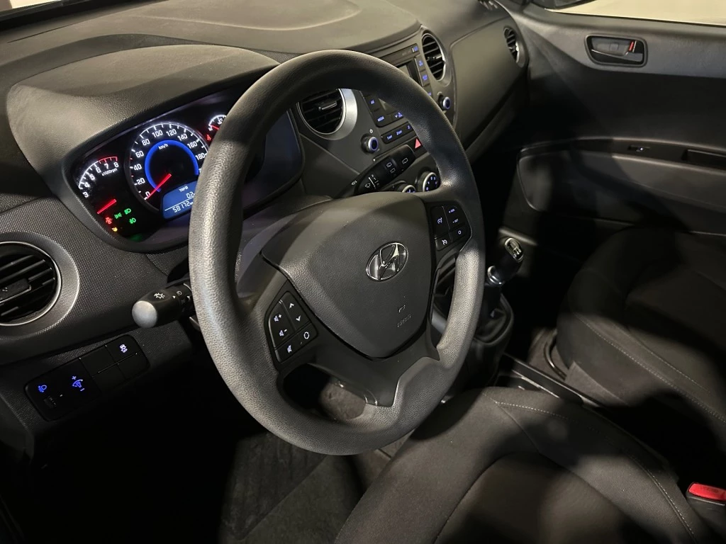 Hoofdafbeelding Hyundai i10