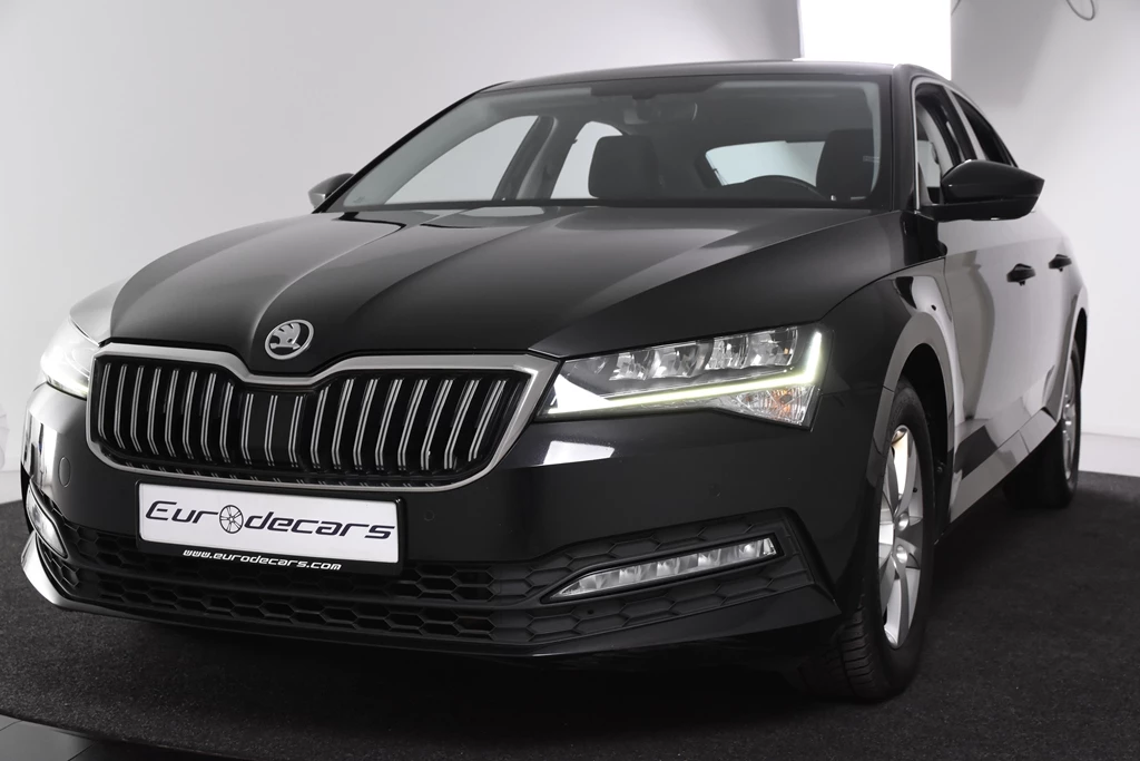 Hoofdafbeelding Škoda Superb