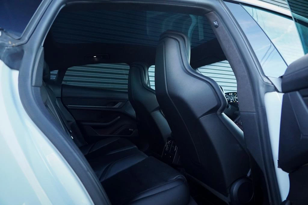 Hoofdafbeelding Porsche Taycan