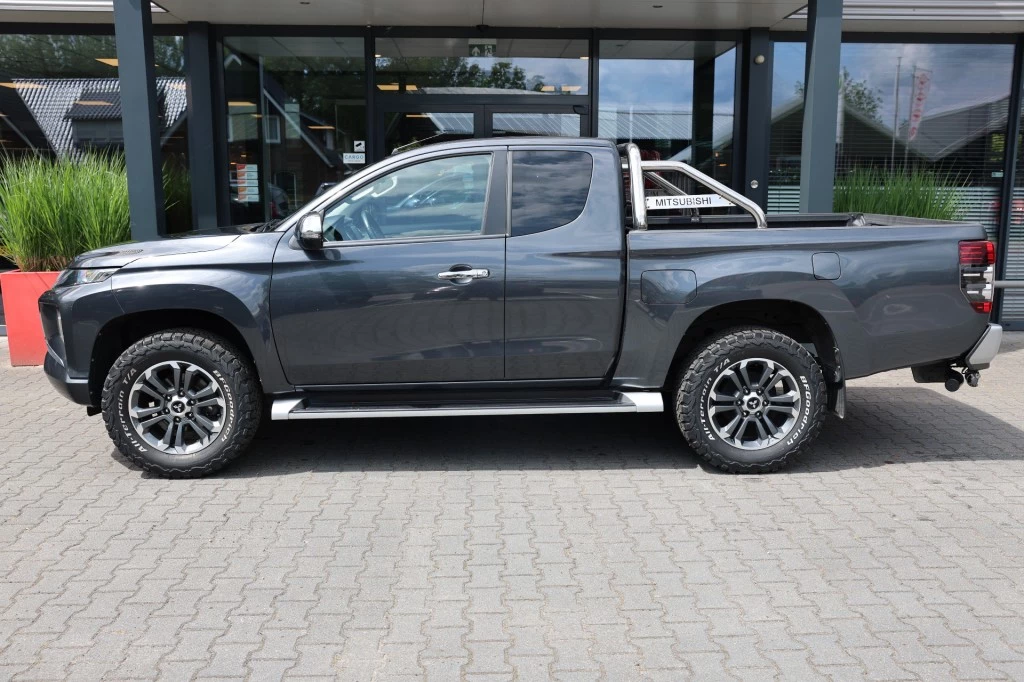 Hoofdafbeelding Mitsubishi L200