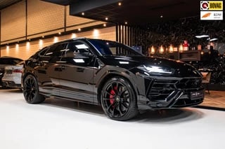 Lamborghini Urus Lamborghini Urus 4.0 V8 Black|Ceramic|Leder|Massage|B&O|FUL