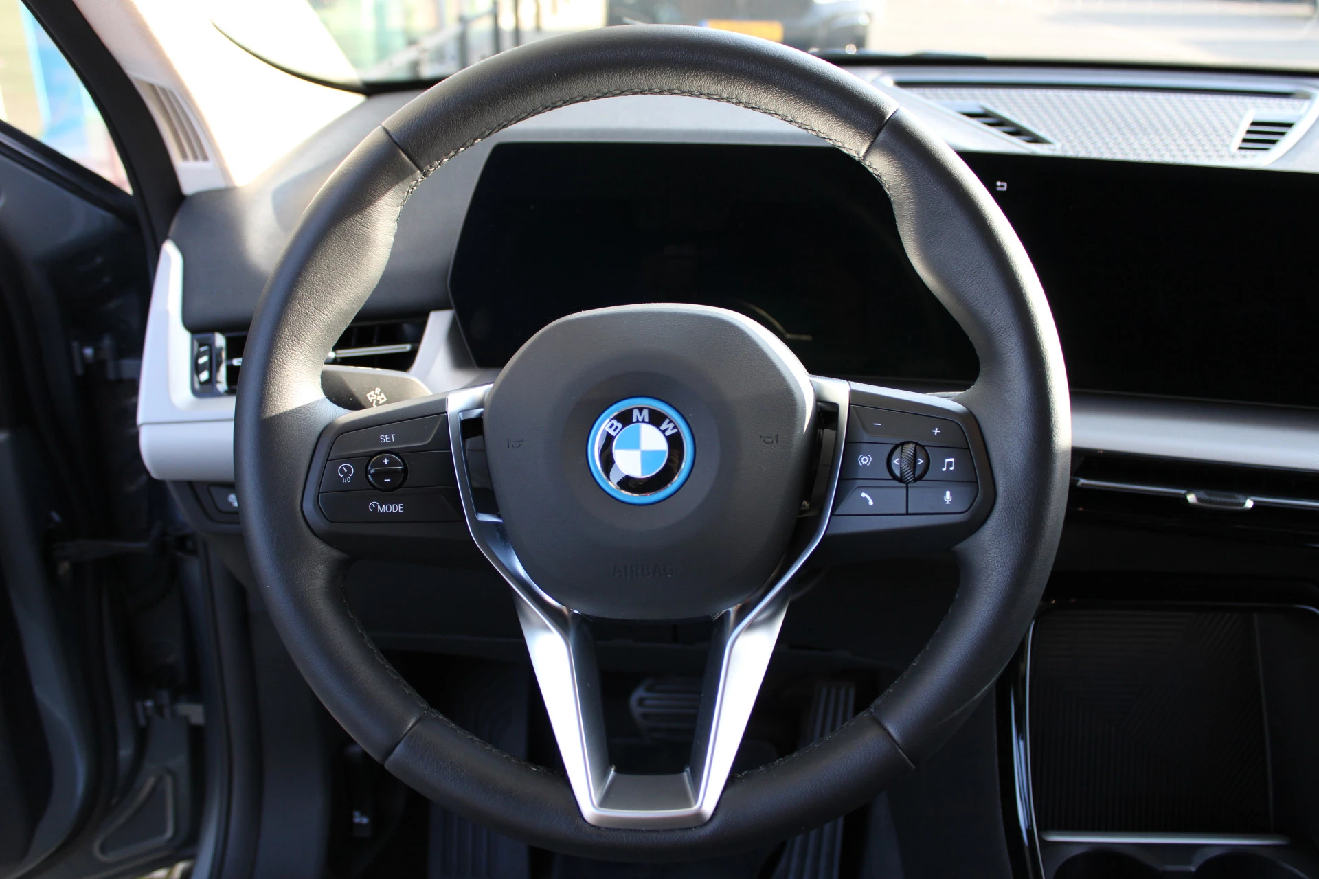 Hoofdafbeelding BMW iX2