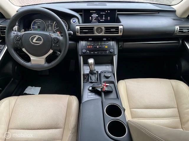 Hoofdafbeelding Lexus IS